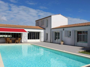Maison contemporaine avec piscine chauffée sur l'île d'Oléron - FR-1-246A-340